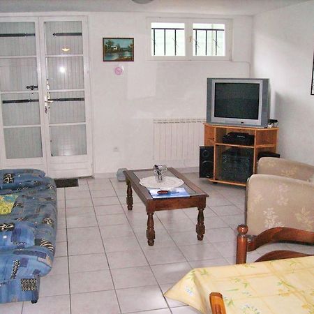 Appartement Charmant A Breuillet Avec Jardin Spacieux Eksteriør billede