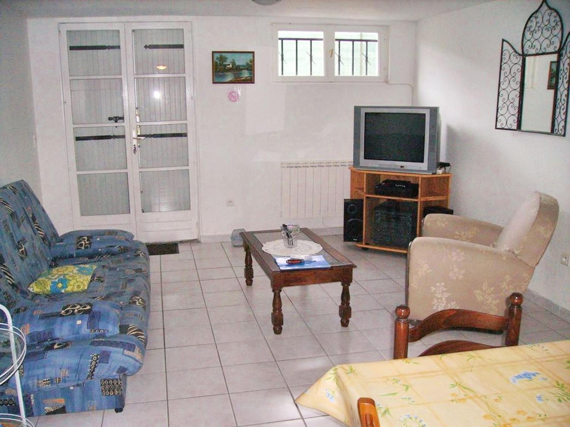 Appartement Charmant A Breuillet Avec Jardin Spacieux Eksteriør billede